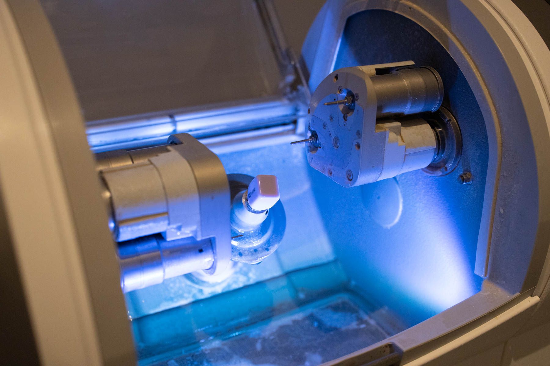 Maschine zur Erstellung von Kronen direkt in der Praxis