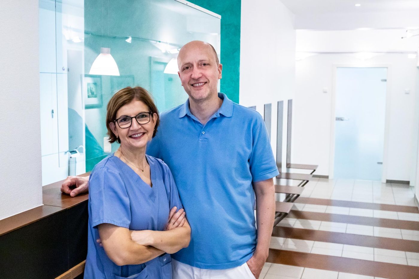Die Zahnärzte: Dr. Christiane Ternes und Ulrich Gattermann